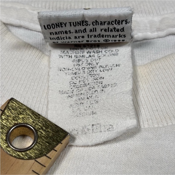 Vintage 1998 Looney Tunes Cropped Shirt Women’s Large White Sylvester And Tweet - Picture 11 of 13